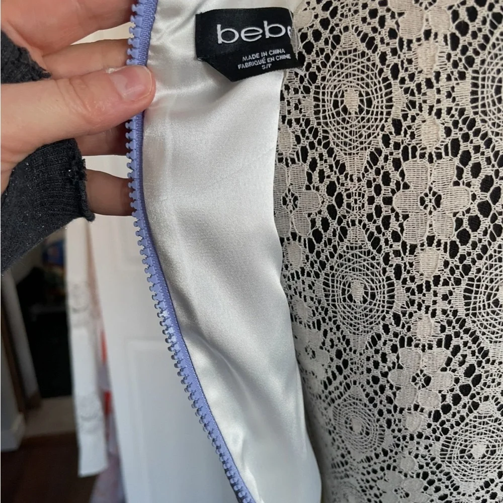 NWT Stunning Fit and Flare Dress With Periwinkle Lace. Small. - Picture 6 of 6
